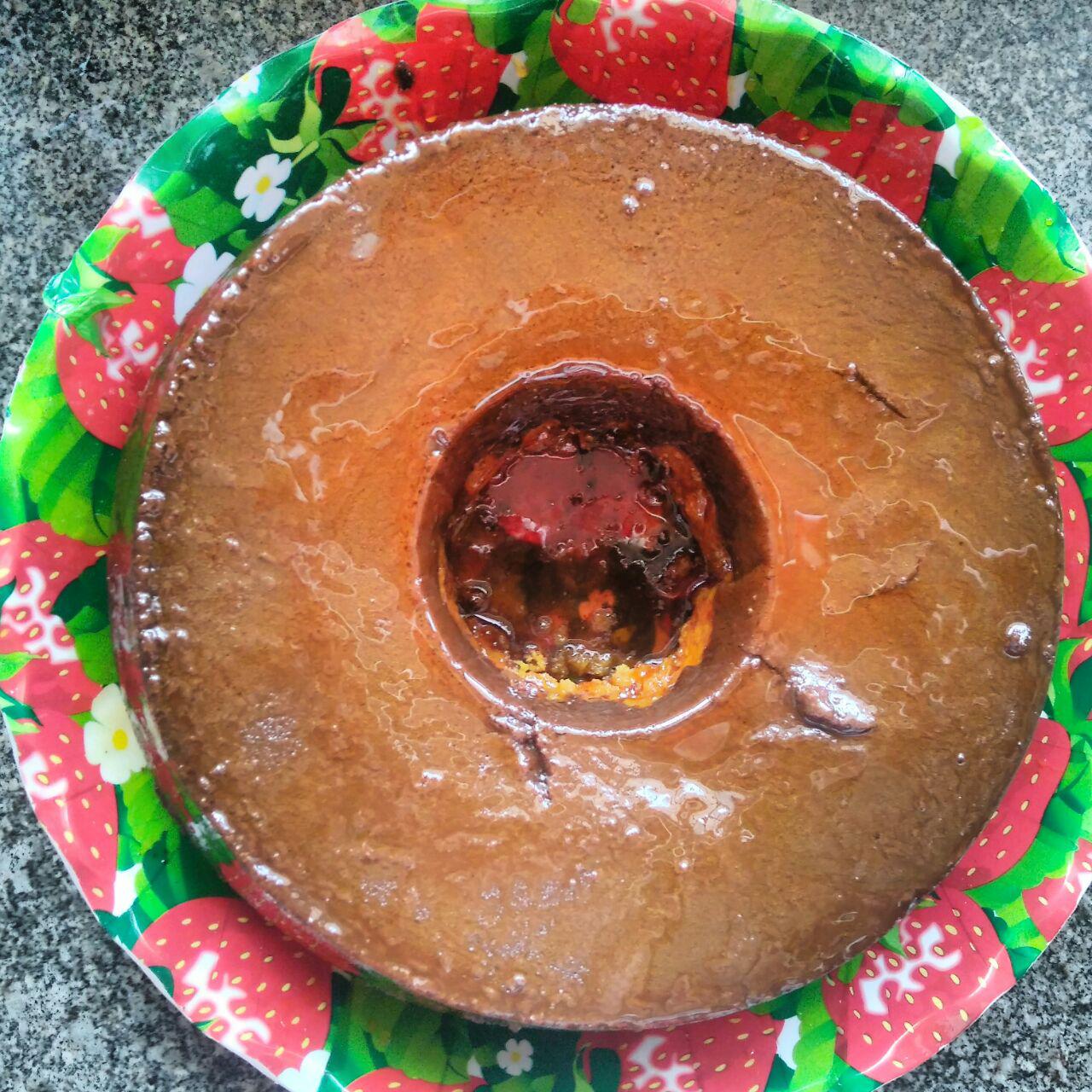 Bolo de Cenoura com Brigadeirão e Caramelo [sem lactose e sem glúten]